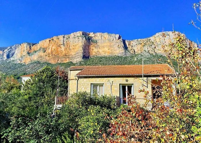 Anna\'S Beautiful House